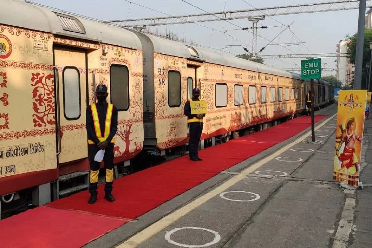 Deluxe AC Tourist Train