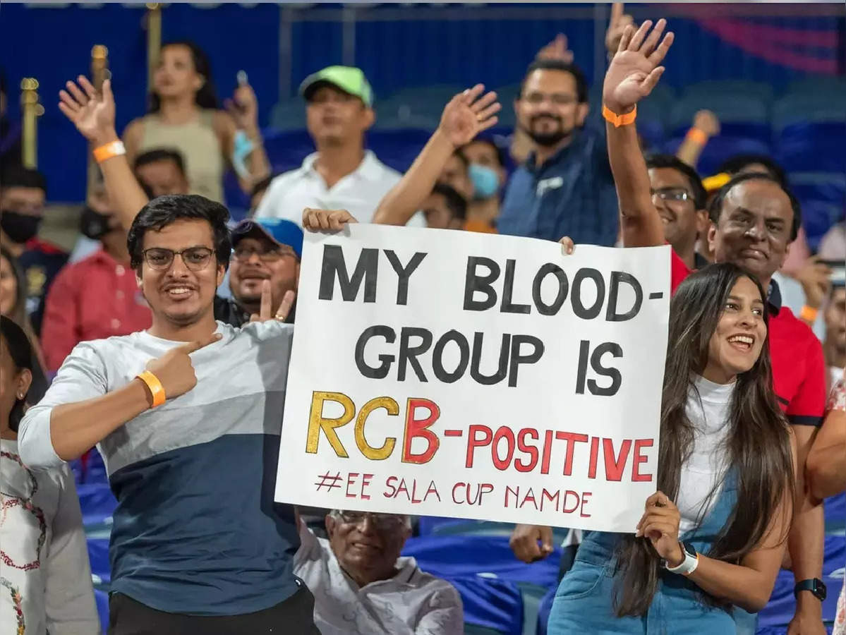 hilarious ipl placards RCB team