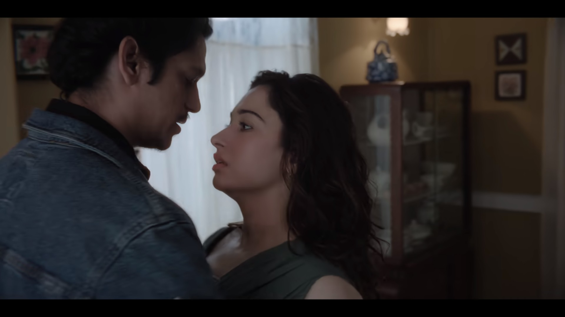 Vijay Varma & Tamannaah Bhatia in Sex With Ex,