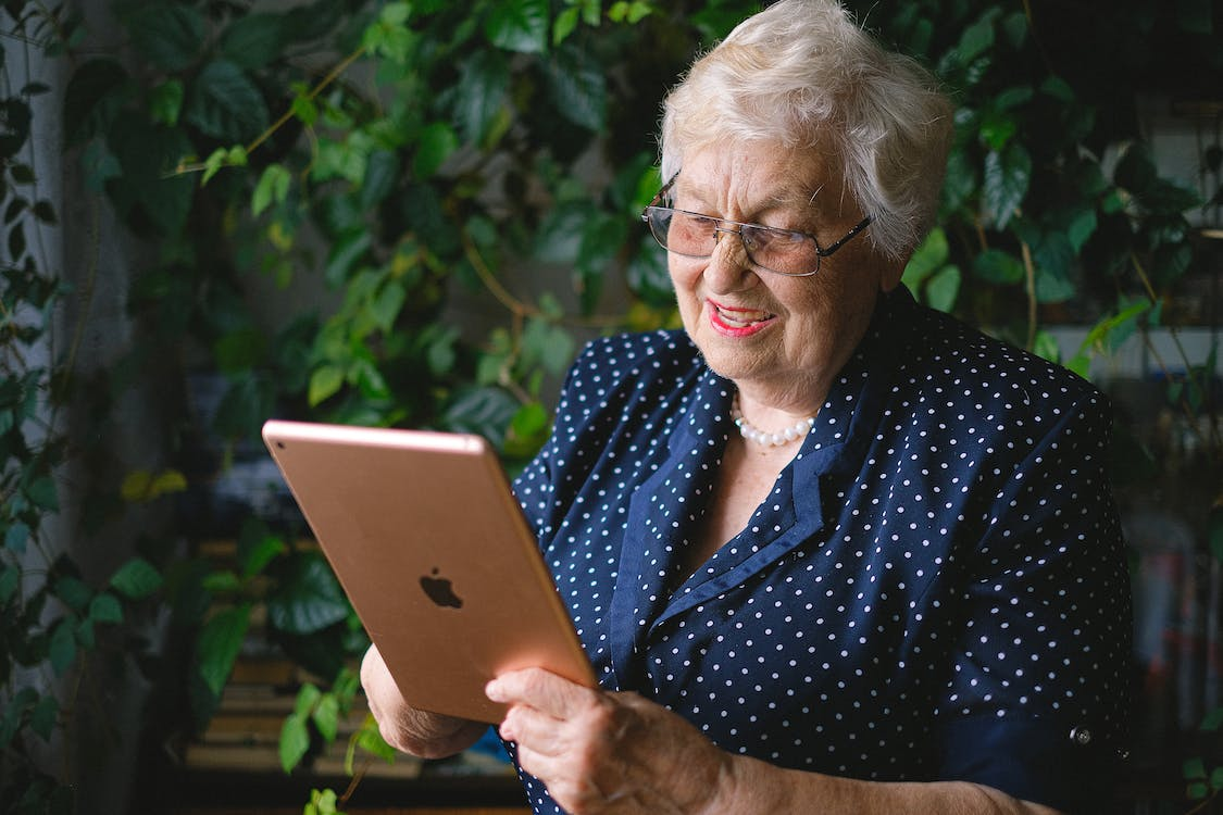 Elderly-friendly Tablet