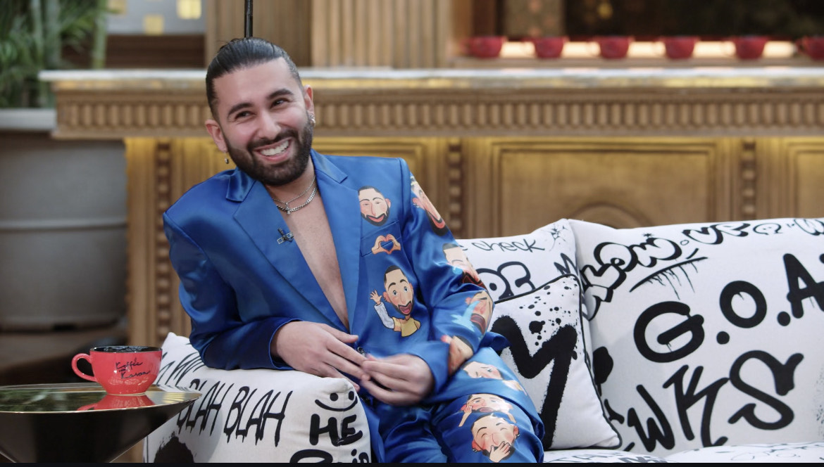 Orry Loves Orry So Much That He Wore His Heart (And All His Emojis) On His  Bright Blue Pantsuit For Koffee With Karan Season Finale