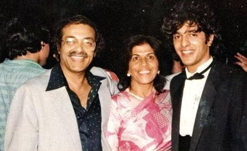 Chunky Pandey with his Parents