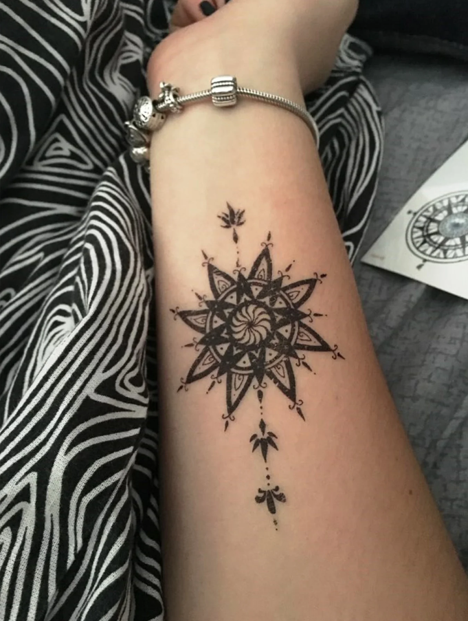 Tattoo uploaded by Xavier • Floral bracelet tattoo by Vitaly Kazantsev.  #VitalyKazantsev #flower #floral #bracelet #band #lovely #subtle #fineline  • Tattoodo