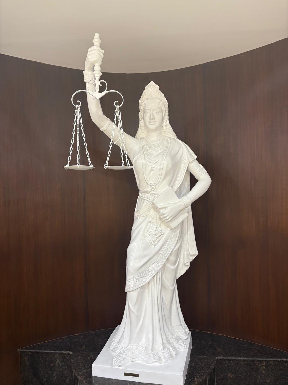 The Lady Justice Statue Has Been Changed Here s What The Two The Lady Justice Statue Has Been Changed Here s What The Two