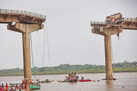 Nine killed as vehicles plunge into river after Gambhira bridge collapse in Vadodara