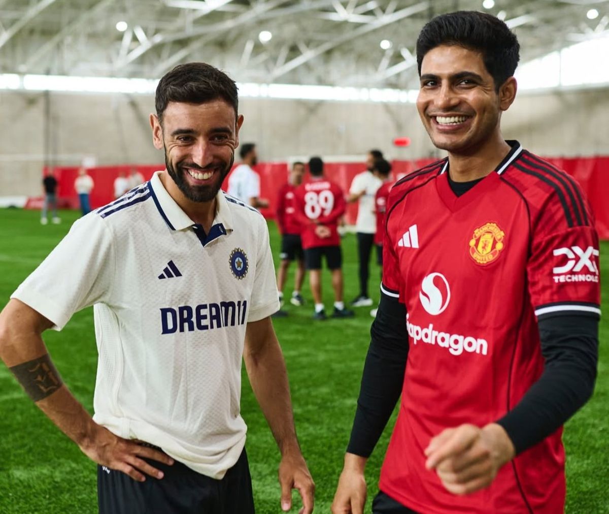 Bruno Fernandes & Shubman Gill swap jerseys