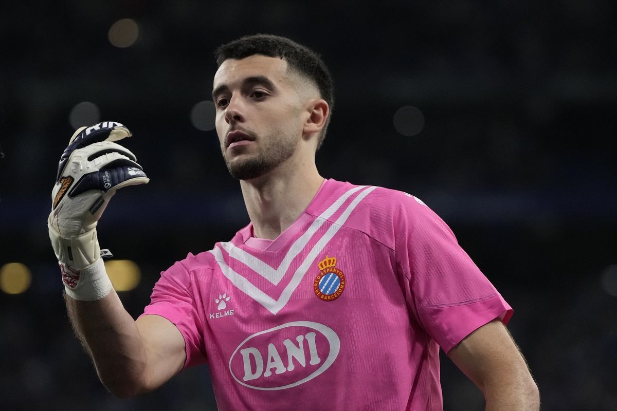 Joan Garcia, Barcelona's new goalkeeper