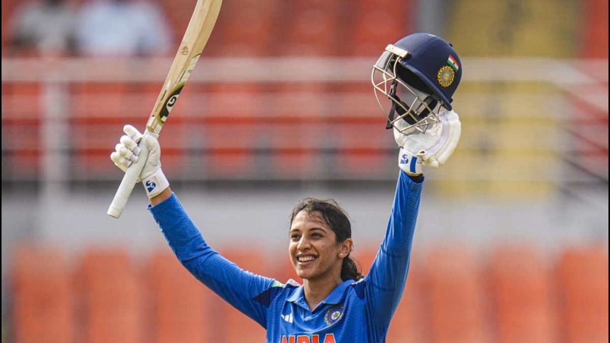 India v Australia: Smriti Mandhana Hundred Helps Hosts to Series-Levelling  Win in Second ODI - ScoopWhoop