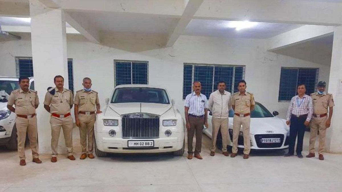 Lack of papers led to luxury cars' seizure | Latest News India
