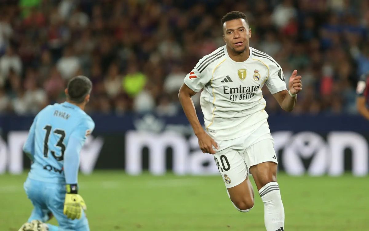 Mastantuono celebrates his breakthrough goal