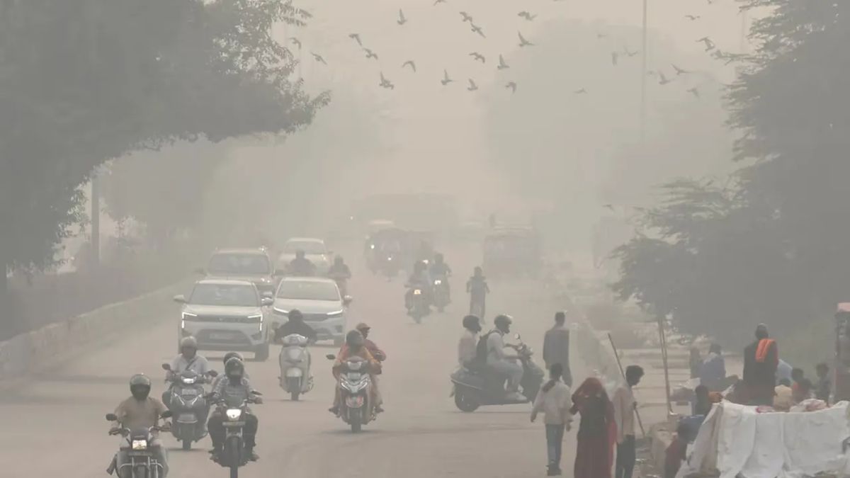 Smoggy mornings after the patakha party—kitna linger karta hai? Image courtesy