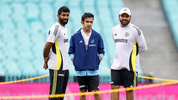 Strategy group chat IRL.