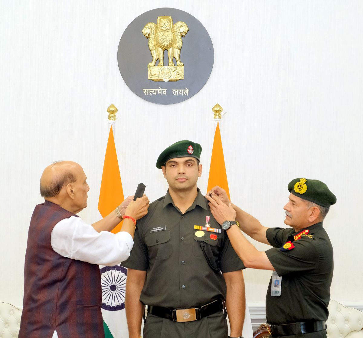 Neeraj Chopra pipping ceremony with Defence Minister and Army Chief