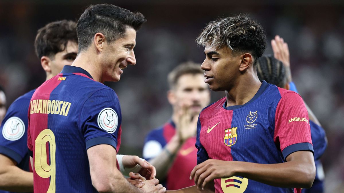 Yamal and Lewandowski: mentorship vibes